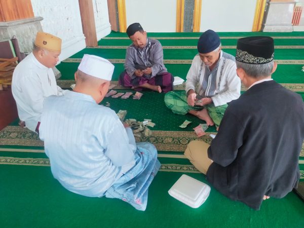 Infaq Rutin Pekanan, untuk membiayai Kegiatan Masjid Ramadhan Griyashanta, dengan Prinsip dari Umat untuk Umat
